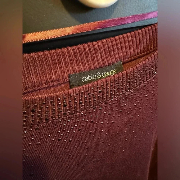 Woman’s Large Tunic - Picture 2 of 4